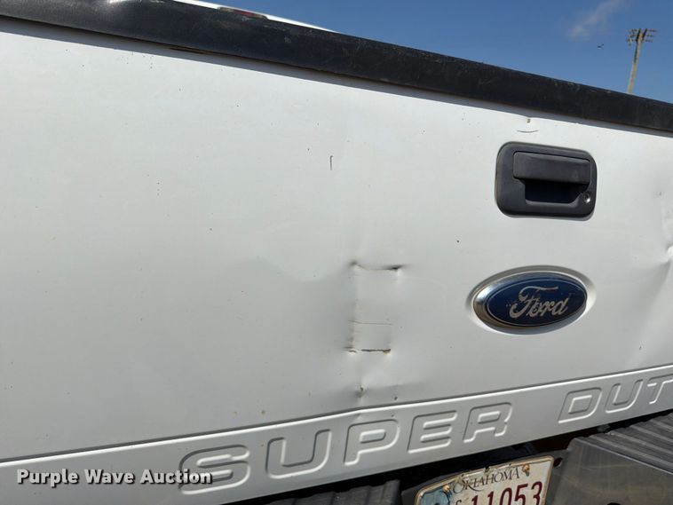 image for item EX2516 2011 Ford F250 Super Duty Crew Cab pickup truck