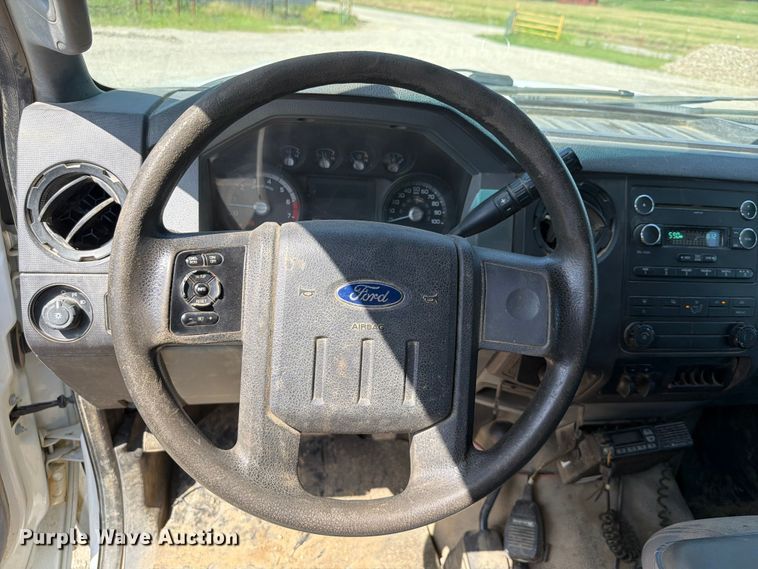 image for item EX2516 2011 Ford F250 Super Duty Crew Cab pickup truck