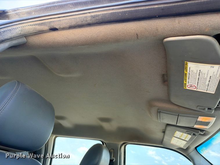 image for item EX2516 2011 Ford F250 Super Duty Crew Cab pickup truck