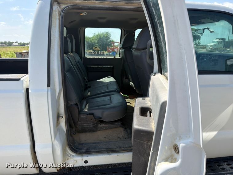 image for item EX2516 2011 Ford F250 Super Duty Crew Cab pickup truck