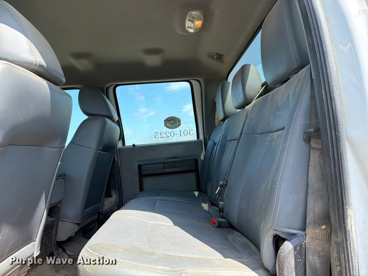 image for item EX2516 2011 Ford F250 Super Duty Crew Cab pickup truck