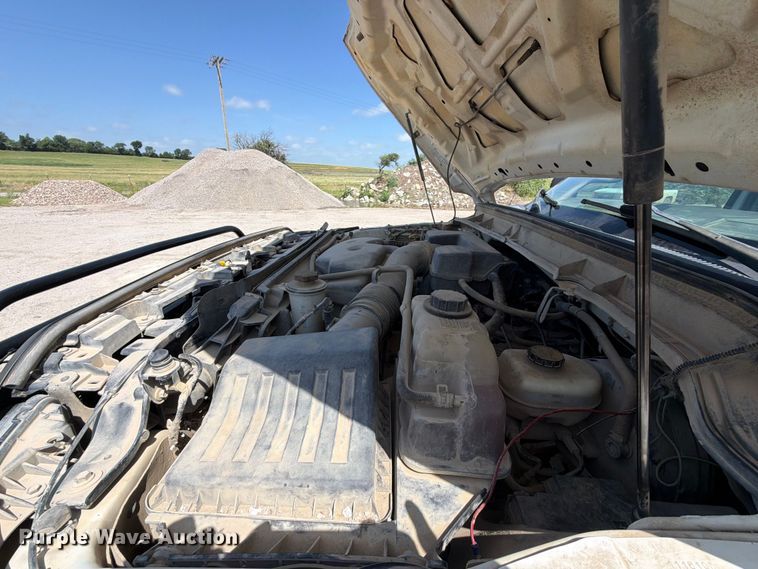 image for item EX2516 2011 Ford F250 Super Duty Crew Cab pickup truck