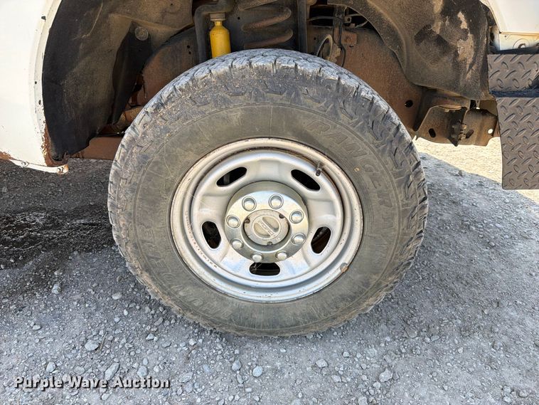 image for item EX2516 2011 Ford F250 Super Duty Crew Cab pickup truck