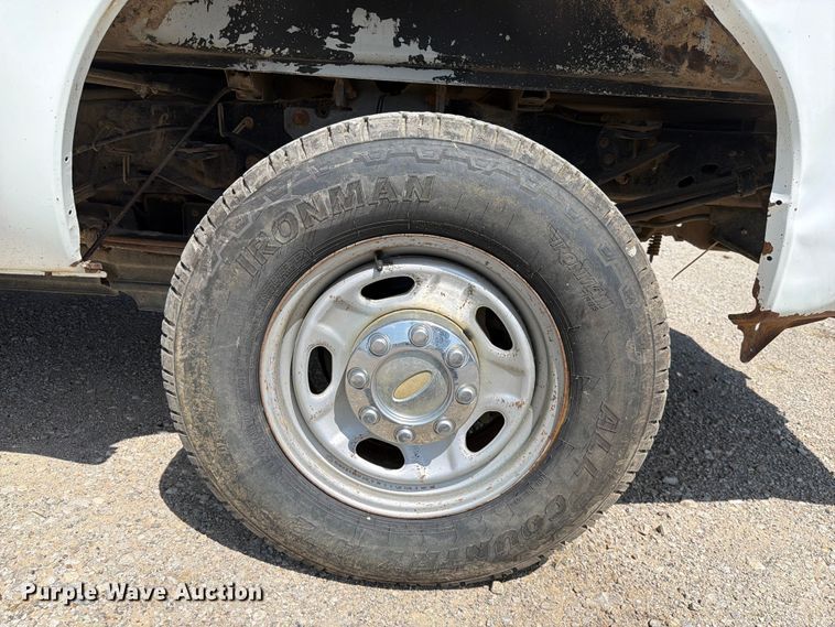 image for item EX2516 2011 Ford F250 Super Duty Crew Cab pickup truck