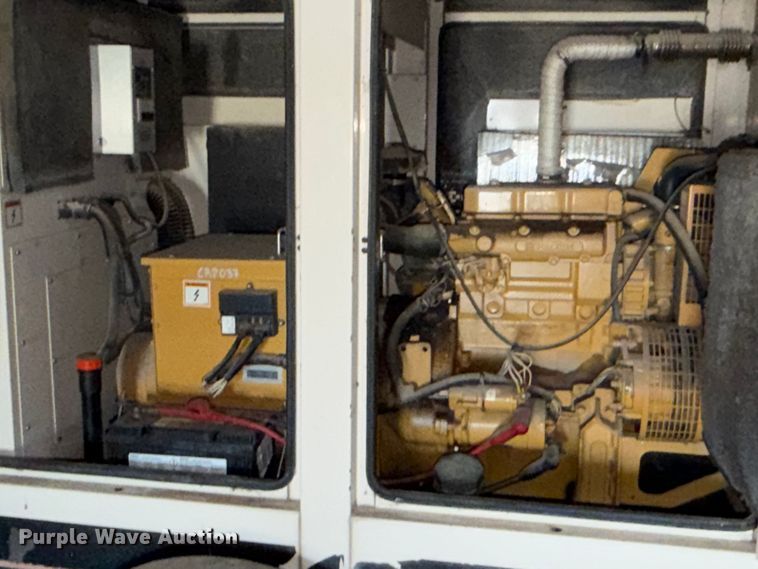 image for item EX2519 2000 Caterpillar XQ30 generator