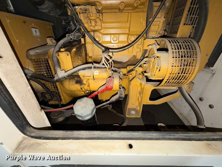image for item EX2519 2000 Caterpillar XQ30 generator
