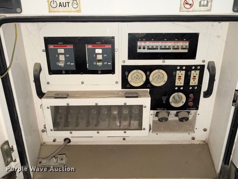 image for item EX2519 2000 Caterpillar XQ30 generator