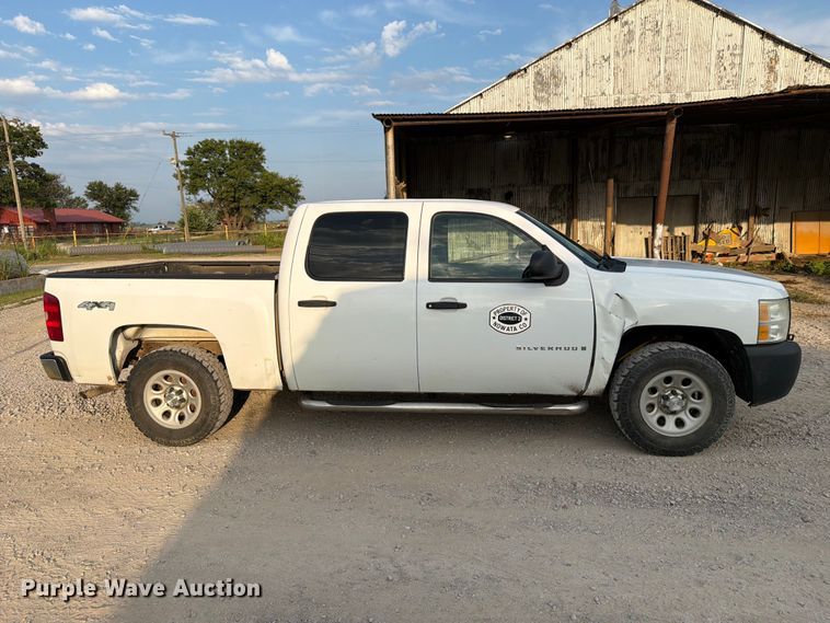 image for item EX4054 2008 Chevrolet Silverado Crew Cab pickup truck
