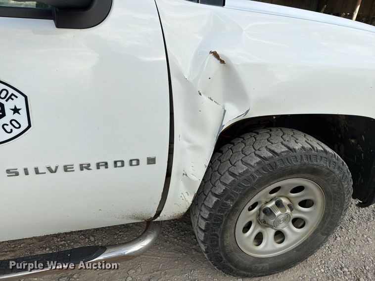 image for item EX4054 2008 Chevrolet Silverado Crew Cab pickup truck