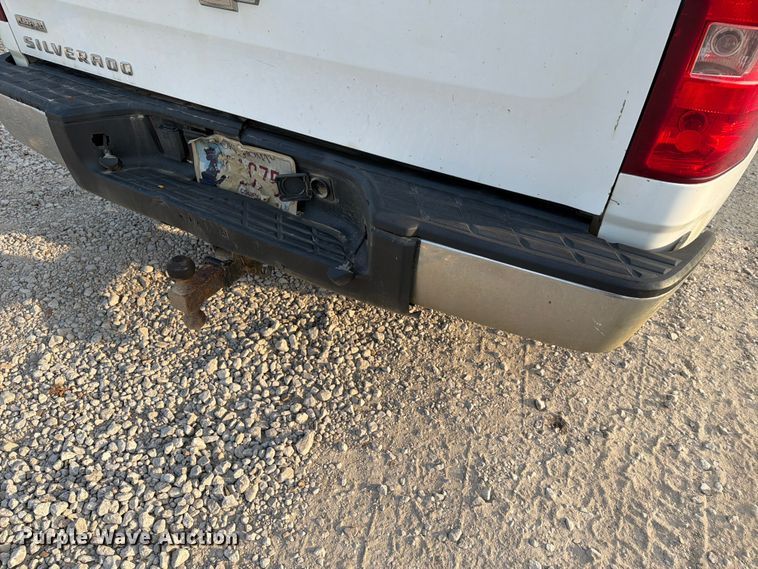 image for item EX4054 2008 Chevrolet Silverado Crew Cab pickup truck