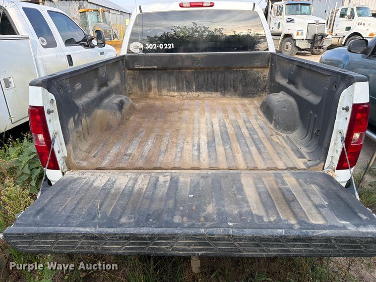 image for item EX4054 2008 Chevrolet Silverado Crew Cab pickup truck