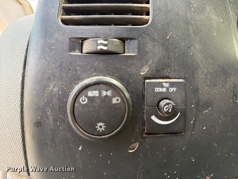 image for item EX4054 2008 Chevrolet Silverado Crew Cab pickup truck