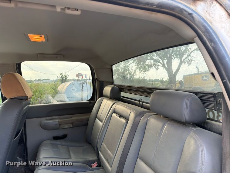 image for item EX4054 2008 Chevrolet Silverado Crew Cab pickup truck