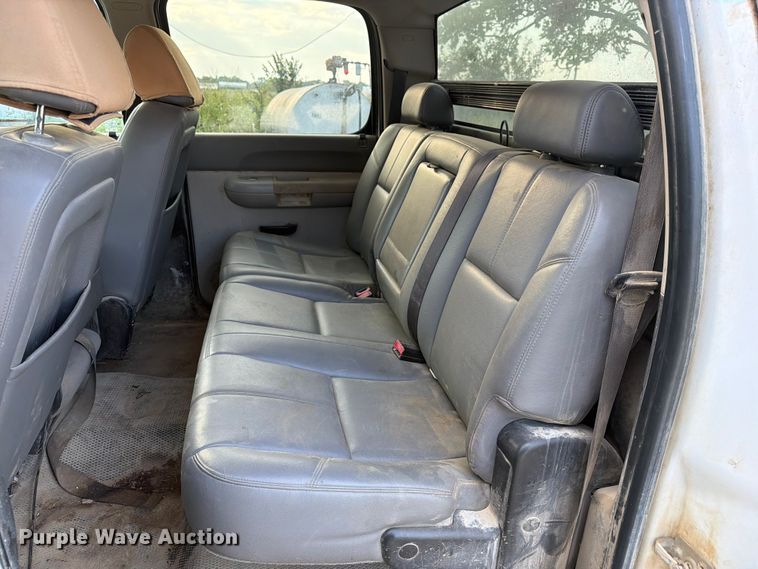 image for item EX4054 2008 Chevrolet Silverado Crew Cab pickup truck