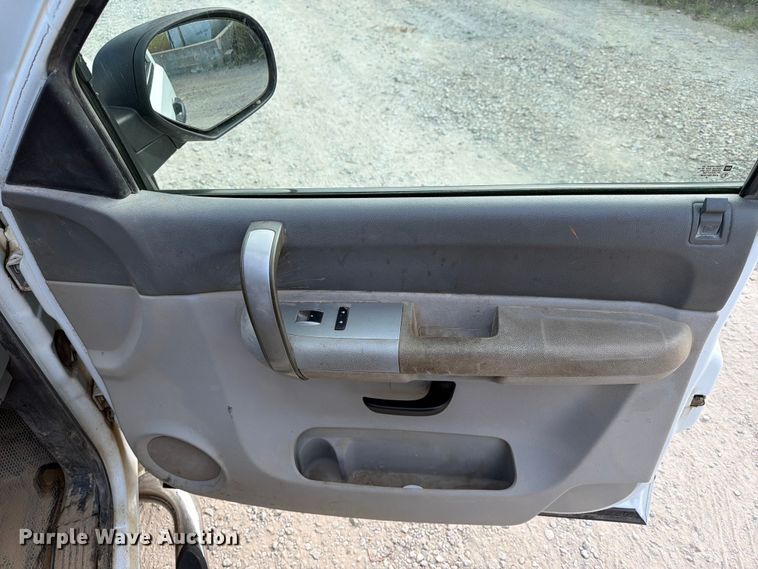 image for item EX4054 2008 Chevrolet Silverado Crew Cab pickup truck