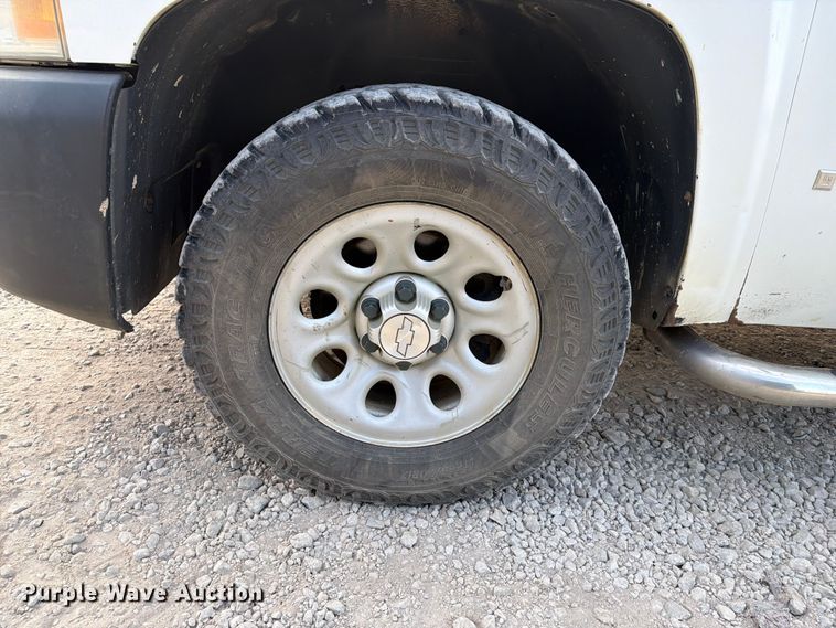 image for item EX4054 2008 Chevrolet Silverado Crew Cab pickup truck