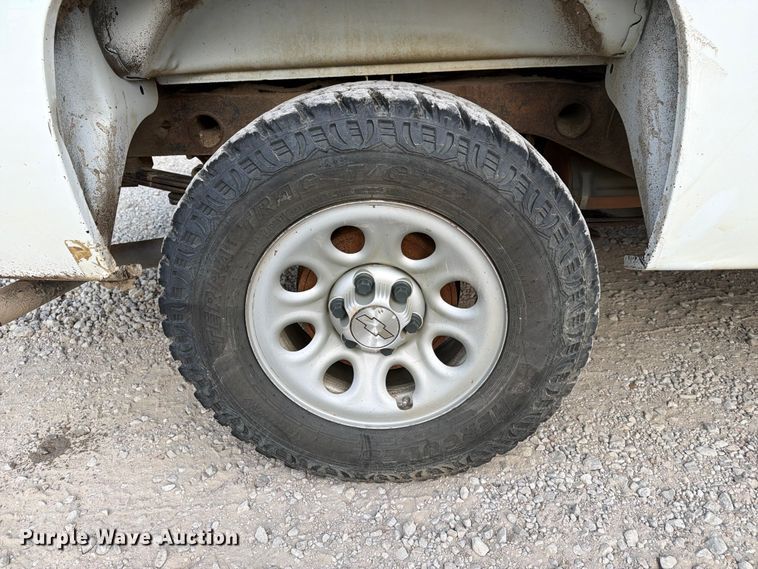 image for item EX4054 2008 Chevrolet Silverado Crew Cab pickup truck