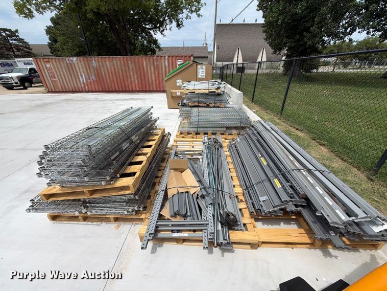 image for item EX4059 Pallet racking