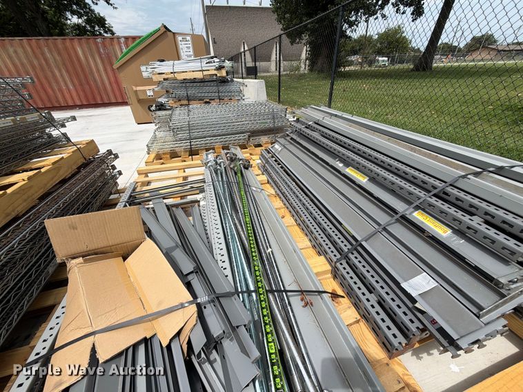 image for item EX4059 Pallet racking