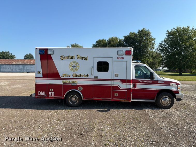 image for item EX4577 2009 Ford E450 Super Duty ambulance