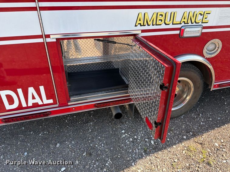 image for item EX4577 2009 Ford E450 Super Duty ambulance