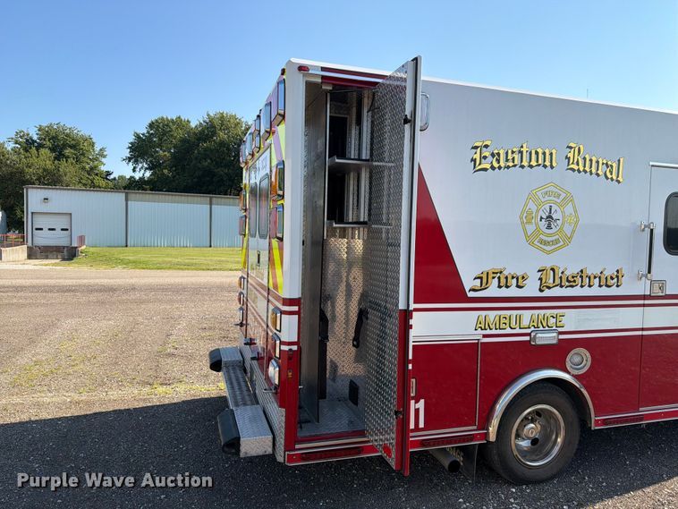 image for item EX4577 2009 Ford E450 Super Duty ambulance