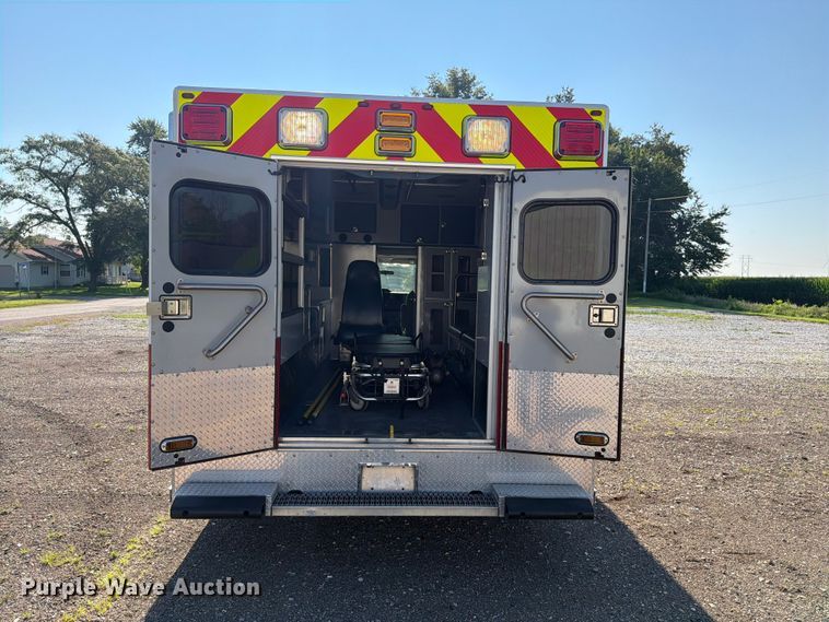 image for item EX4577 2009 Ford E450 Super Duty ambulance