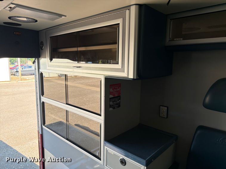 image for item EX4577 2009 Ford E450 Super Duty ambulance