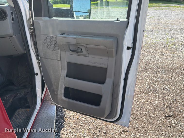 image for item EX4577 2009 Ford E450 Super Duty ambulance