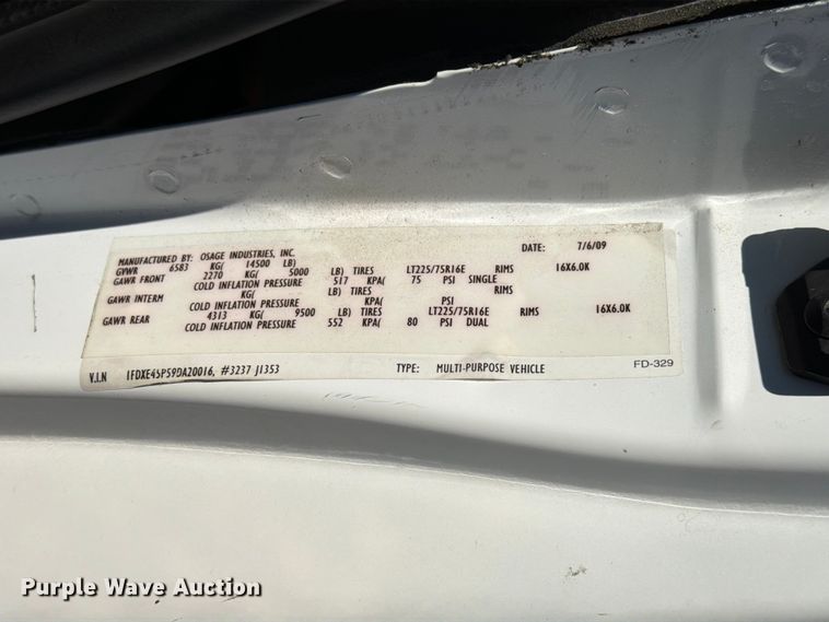 image for item EX4577 2009 Ford E450 Super Duty ambulance