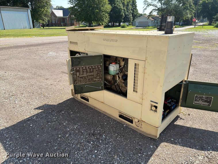 image for item EX4578 1999 Fremont Div MEP-805A generator