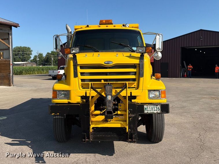 image for item FB5775 2000 Sterling L-Line dump truck