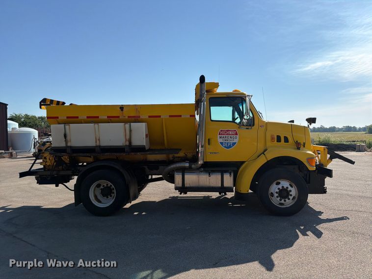 image for item FB5775 2000 Sterling L-Line dump truck