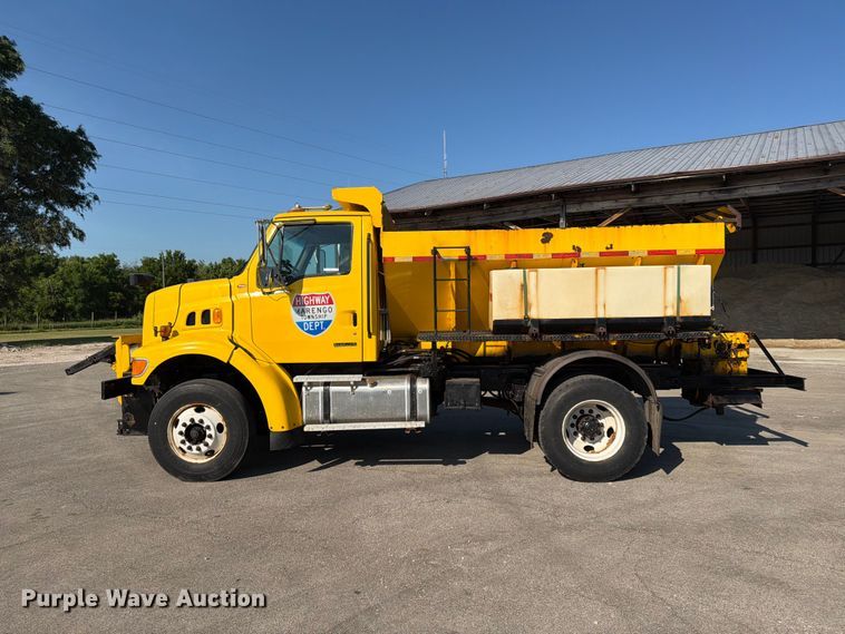 image for item FB5775 2000 Sterling L-Line dump truck