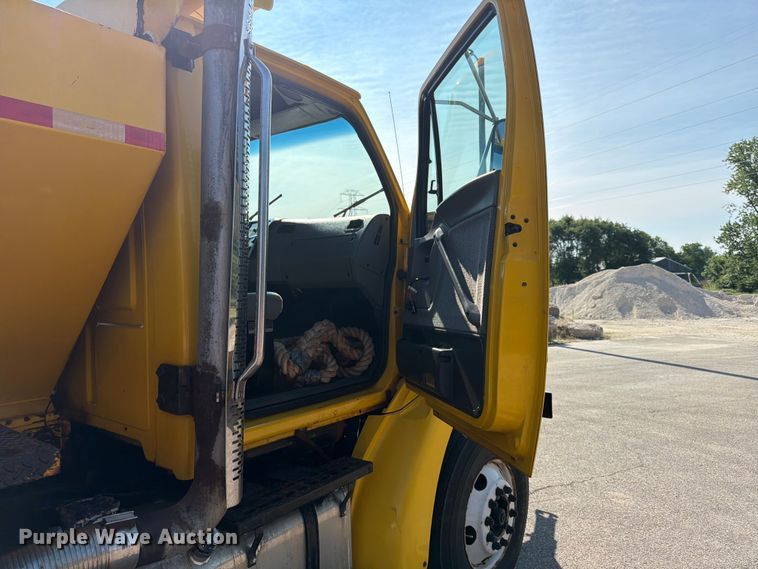 image for item FB5775 2000 Sterling L-Line dump truck