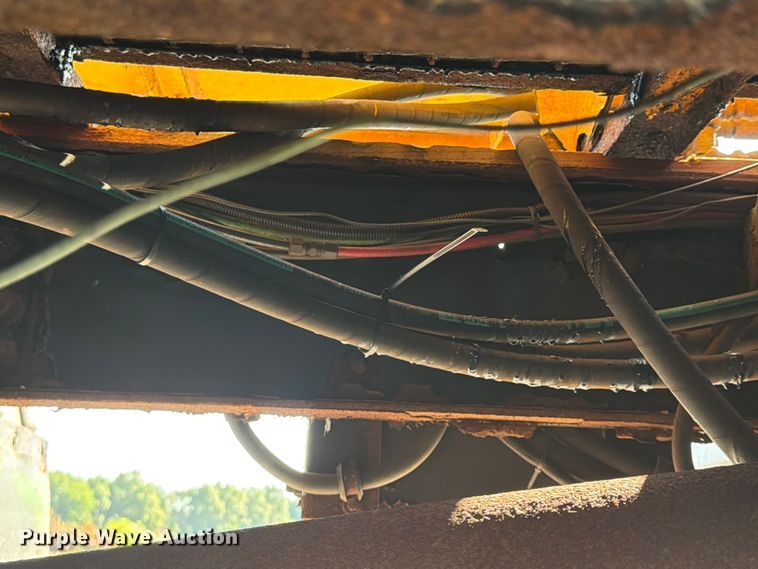 image for item FB5775 2000 Sterling L-Line dump truck