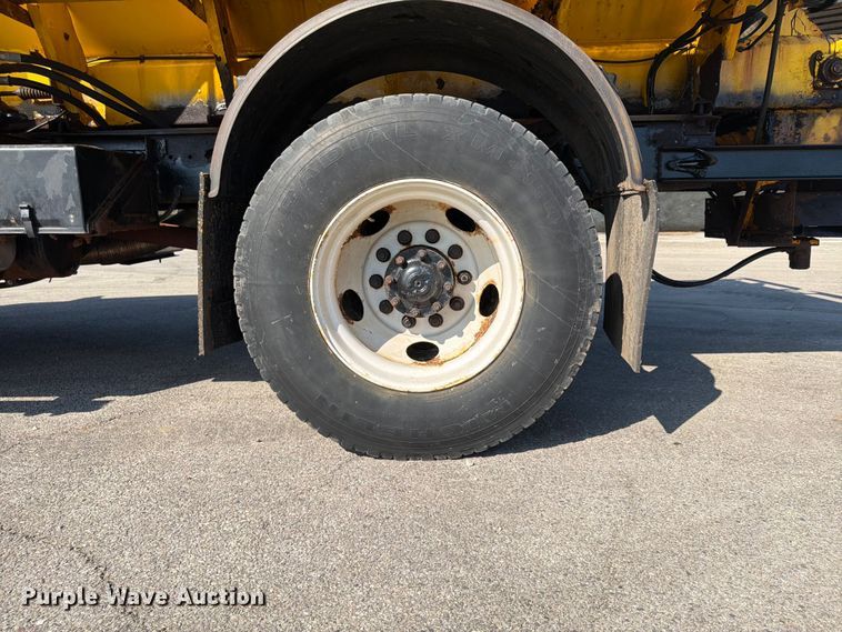 image for item FB5775 2000 Sterling L-Line dump truck
