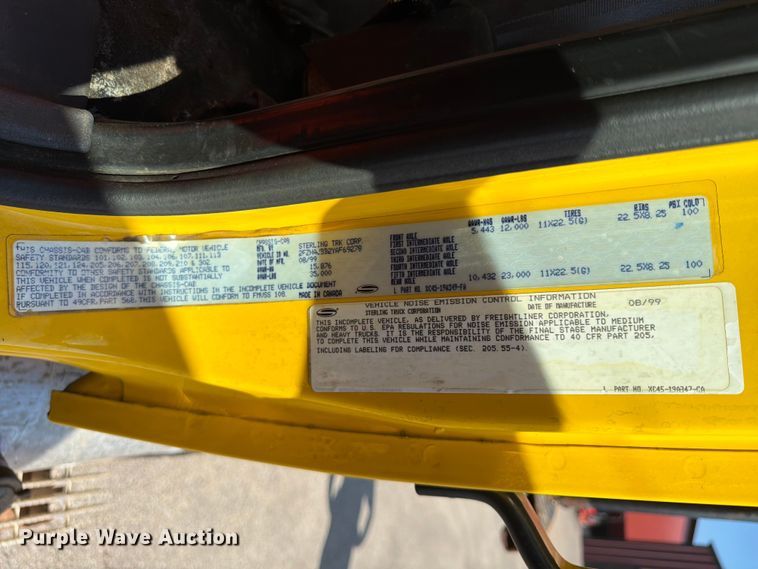 image for item FB5775 2000 Sterling L-Line dump truck