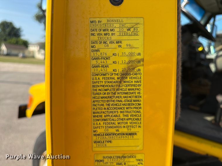 image for item FB5775 2000 Sterling L-Line dump truck