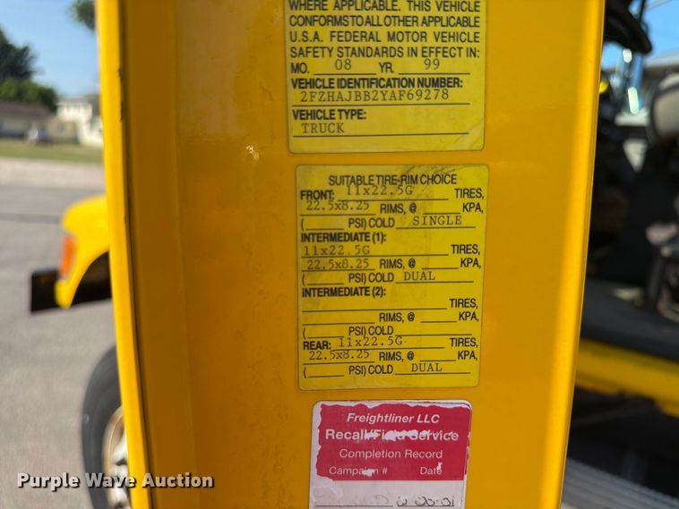 image for item FB5775 2000 Sterling L-Line dump truck
