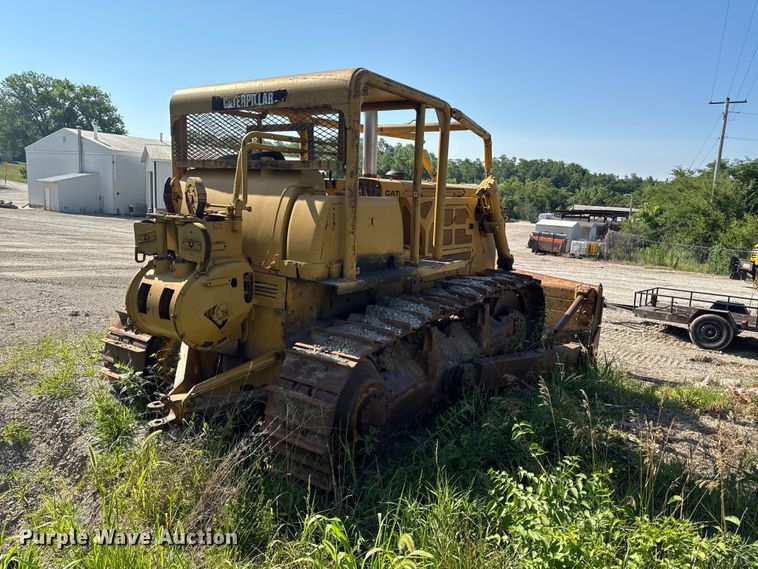 image for item FB5776 1967 Caterpillar D7E dozer
