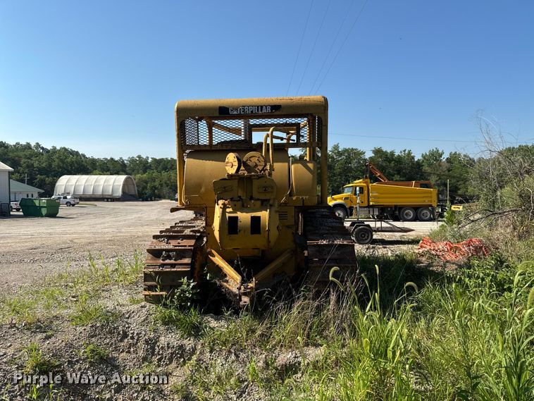 image for item FB5776 1967 Caterpillar D7E dozer