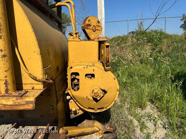 image for item FB5776 1967 Caterpillar D7E dozer