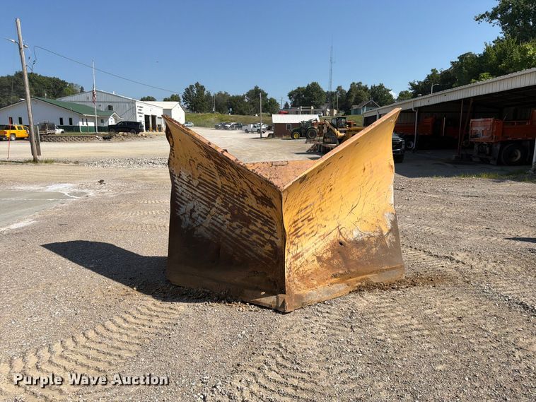 image for item FB5778 Adam's Snow Plow 6 V plow