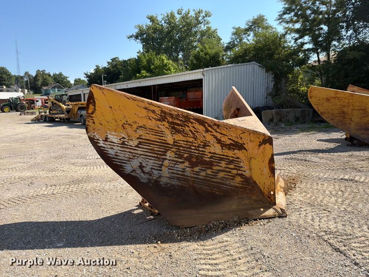 image for item FB5778 Adam's Snow Plow 6 V plow