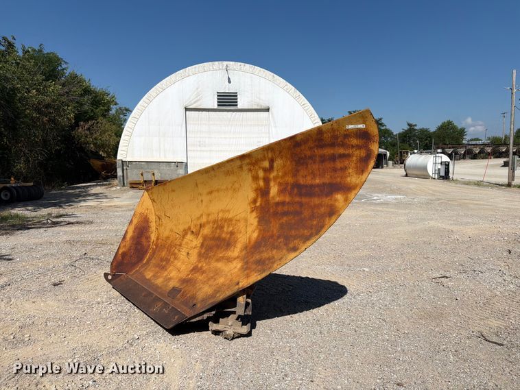 image for item FB5780 V plow