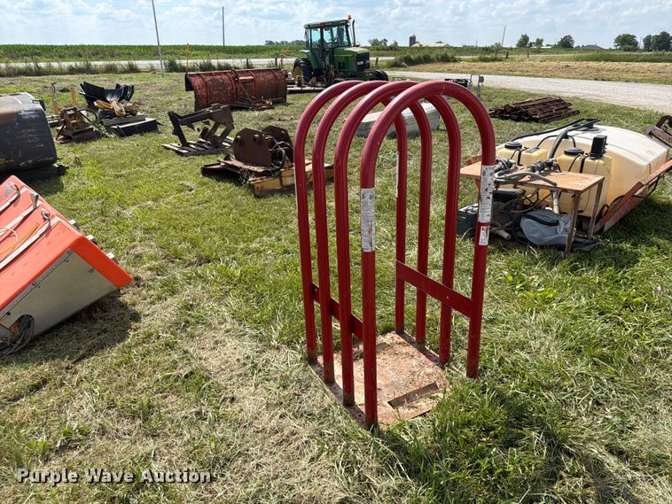 image for item FB5781 Branco 2240 tire inflation cage