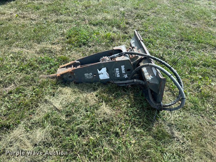 image for item FB5790 Bobcat B850 skid steer breaker