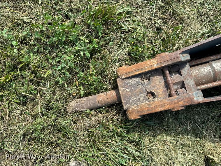 image for item FB5790 Bobcat B850 skid steer breaker