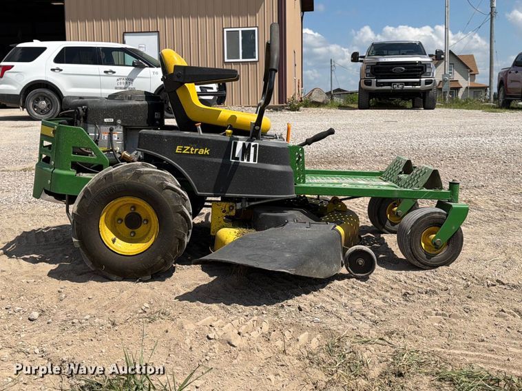 image for item FB5796 2021 John Deere Z255 ZTR lawn mower